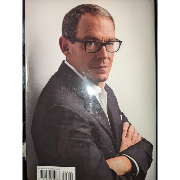 The Cellist: A Novel by Daniel Silva Hardcover - Picture 2 of 7